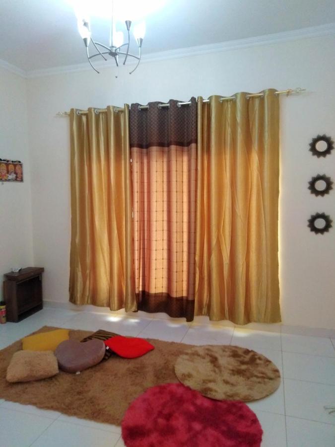 Bright Sunshine Holiday Home Shared Apartments Dubai Esterno foto