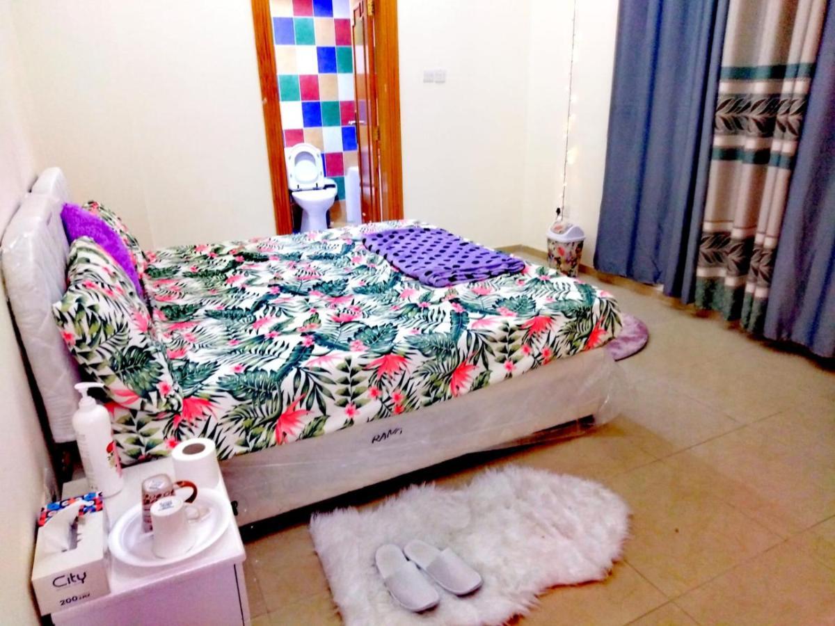 Bright Sunshine Holiday Home Shared Apartments Dubai Esterno foto